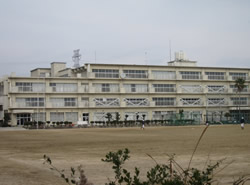 安倉中学校
